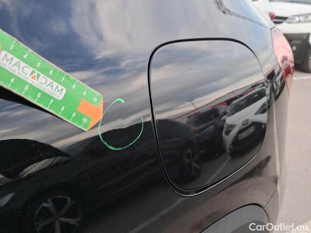  Mercedes  GLA MERCEDES-BENZ  / 2020 / 5P / todoterreno  200 #18