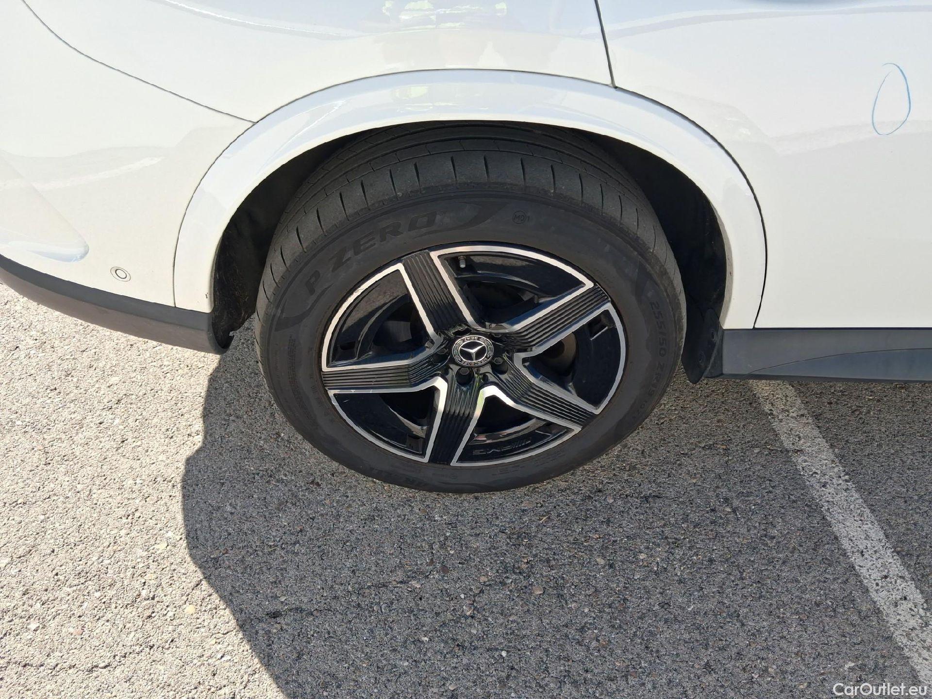  Mercedes  GLC MERCEDES-BENZ  / 2022 / 5P / todoterreno  300 de 4MATIC #6