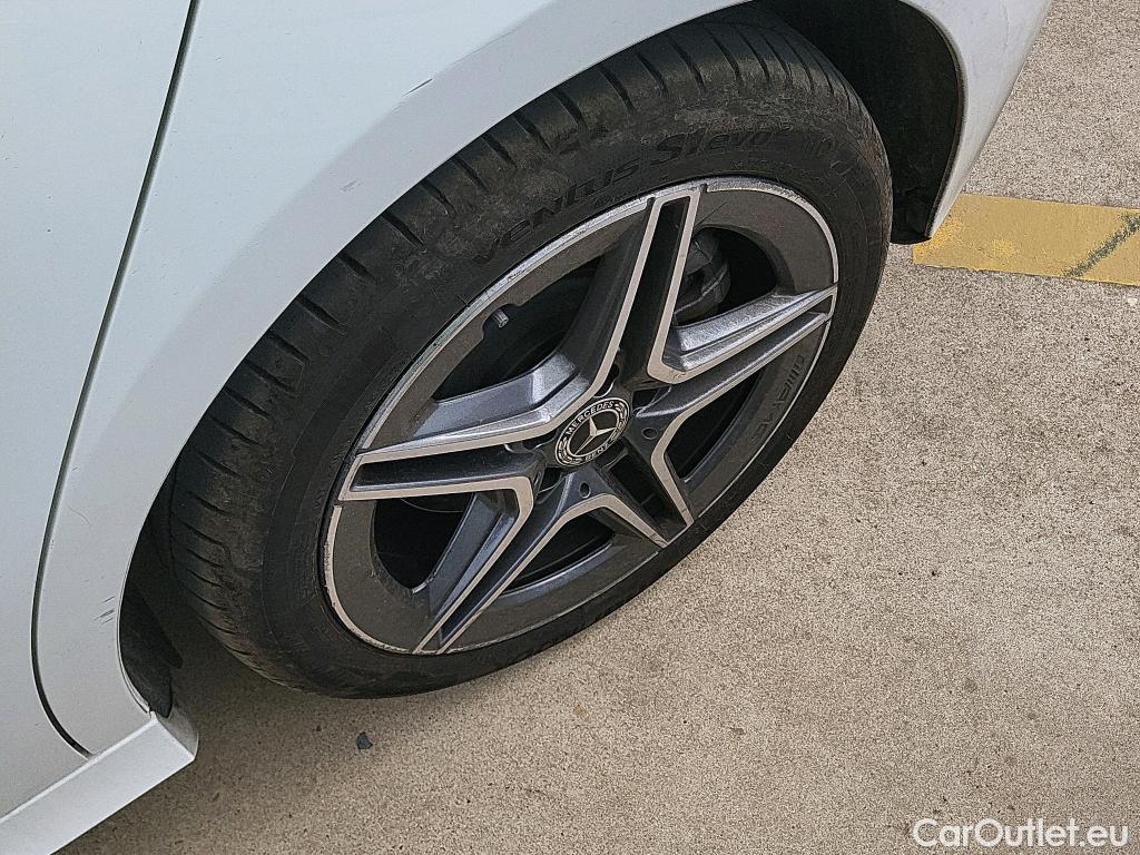  Mercedes  A-Klasse MERCEDES-BENZ Clase A / 2018 / 5P / berlina con portón A 250 e #5