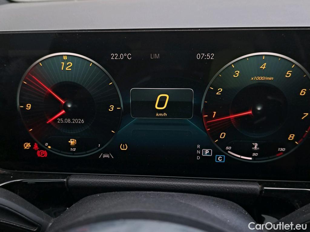  Mercedes  GLA MERCEDES-BENZ  / 2020 / 5P / todoterreno  200 #15