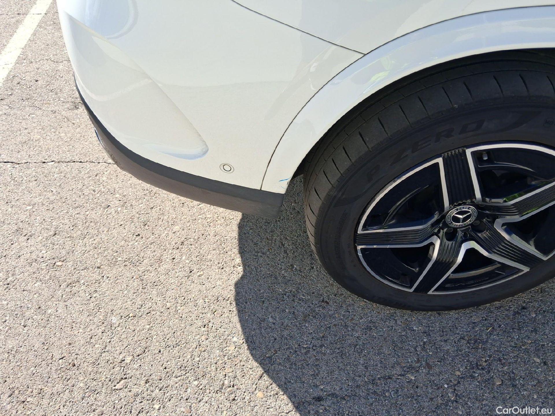  Mercedes  GLC MERCEDES-BENZ  / 2022 / 5P / todoterreno  300 de 4MATIC #47