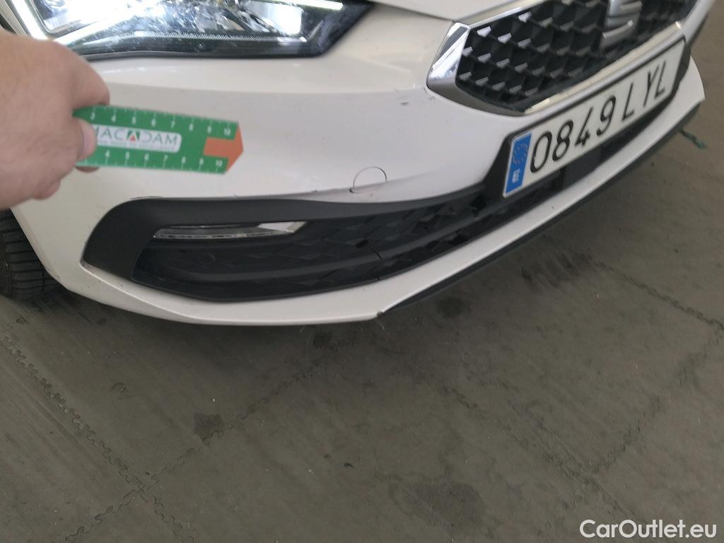  Seat  Leon SEAT Nuevo León / 2020 / 5P / familiar SP 1.5 eTSI 110kW DSG S&S Xcellence Go L #6