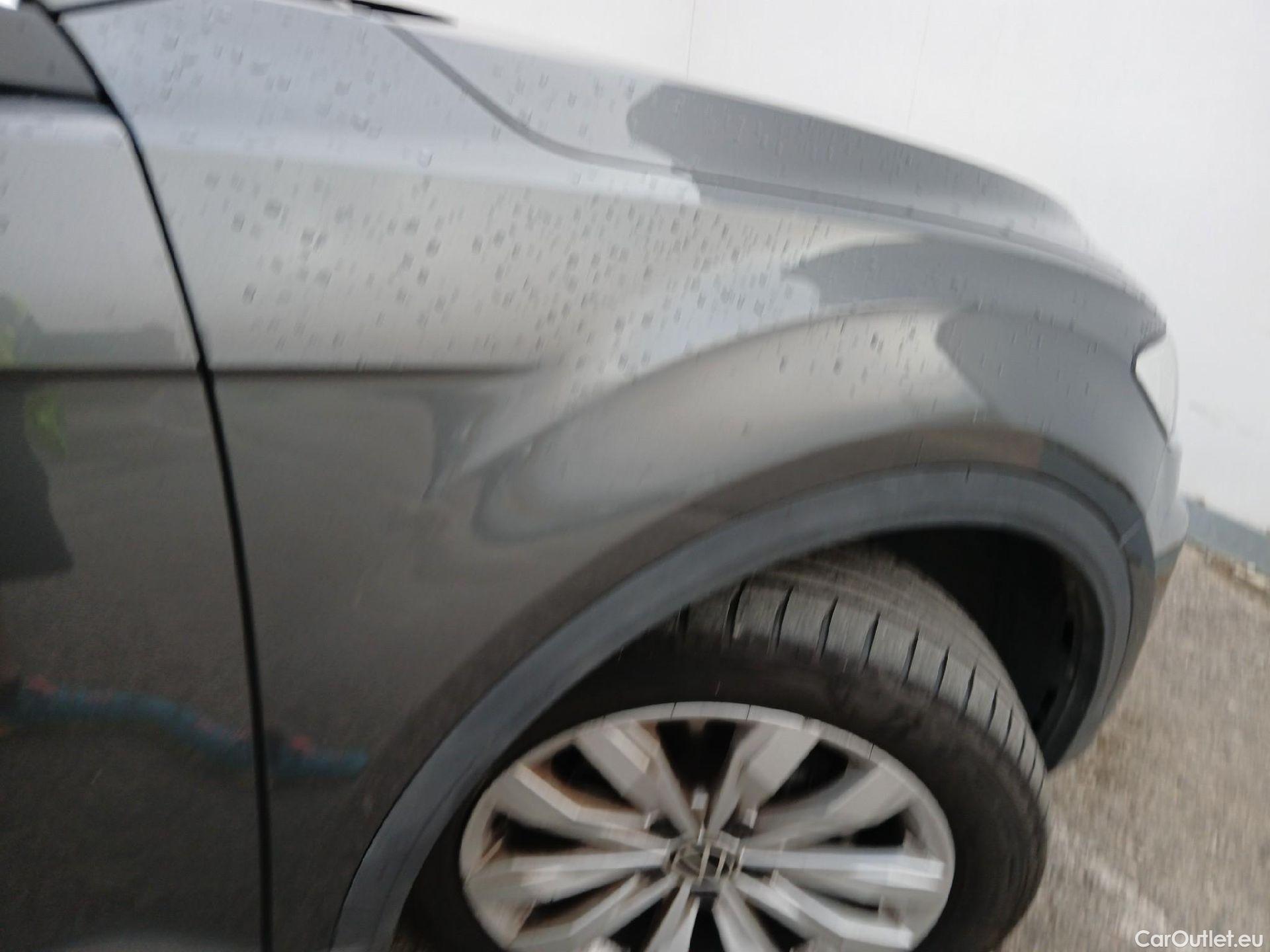  Volkswagen  T-ROC VOLKSWAGEN  / 2017 / 5P / todoterreno Advance 2.0 TDI 85kW (115CV) #21