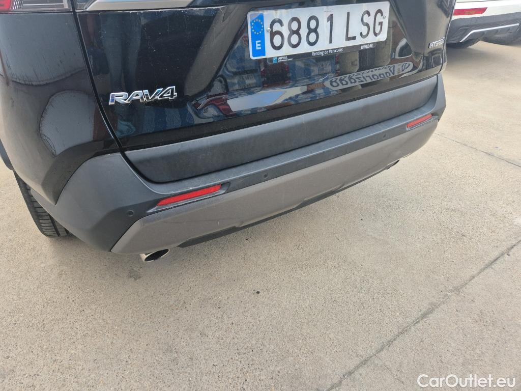  Toyota  RAV4 TOYOTA  / 2018 / 5P / todoterreno 2.5l 220H Advance #35