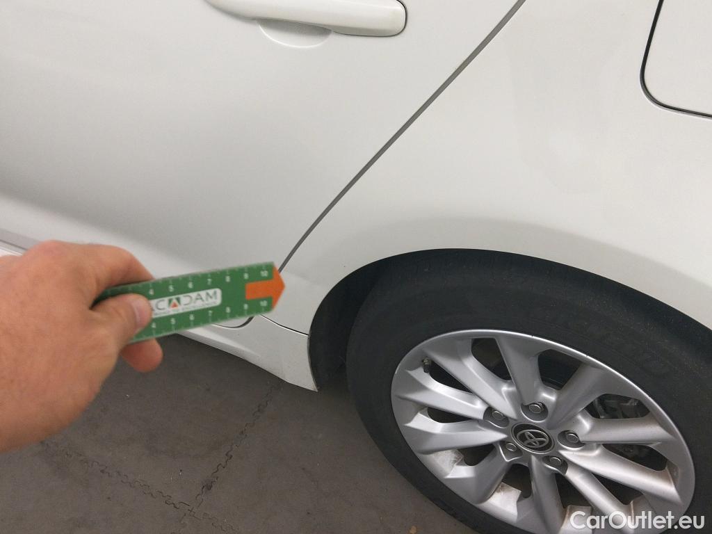  Toyota  Corolla TOYOTA  / 2019 / 4P / sedán 1.8 125H BUSINESS PLUS E-CVT SEDAN #4