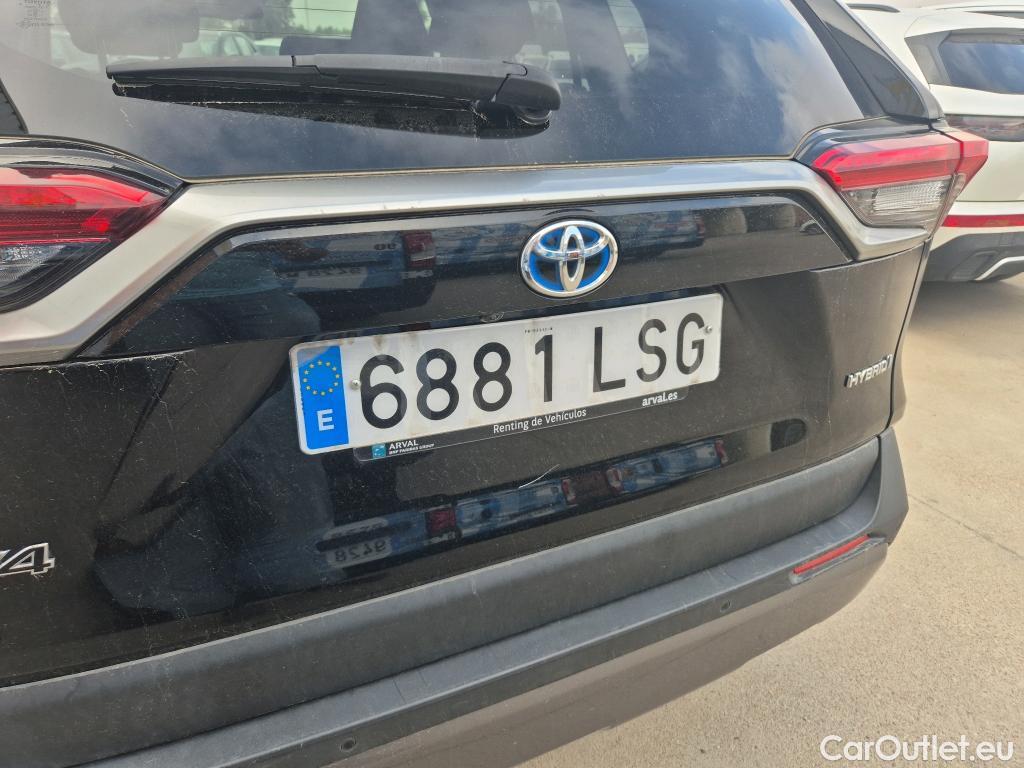  Toyota  RAV4 TOYOTA  / 2018 / 5P / todoterreno 2.5l 220H Advance #18