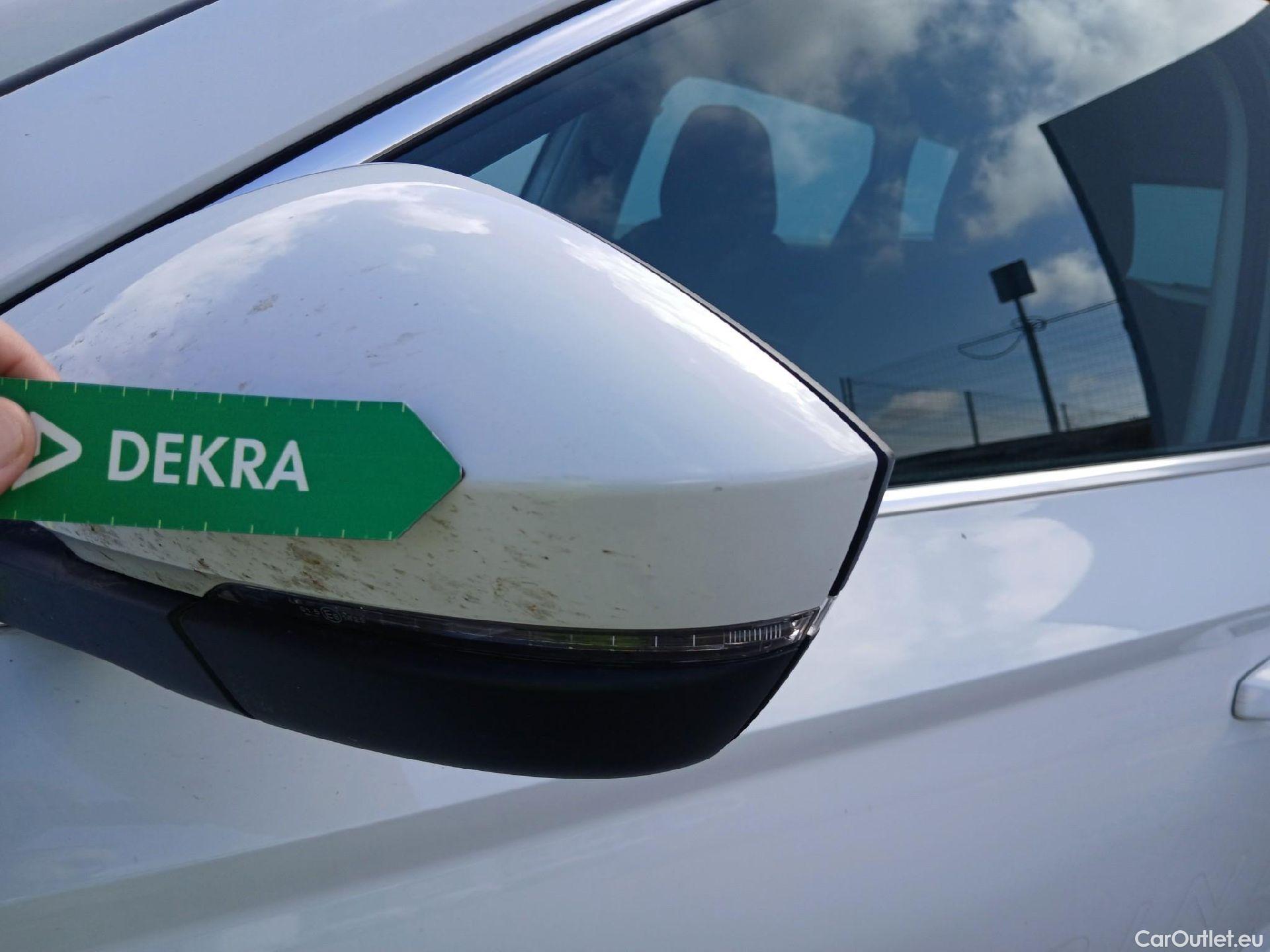  Skoda  Karoq SKODA  / 2021 / 5P / todoterreno 2.0 TDI 85kW (115CV) DSG Ambition #17