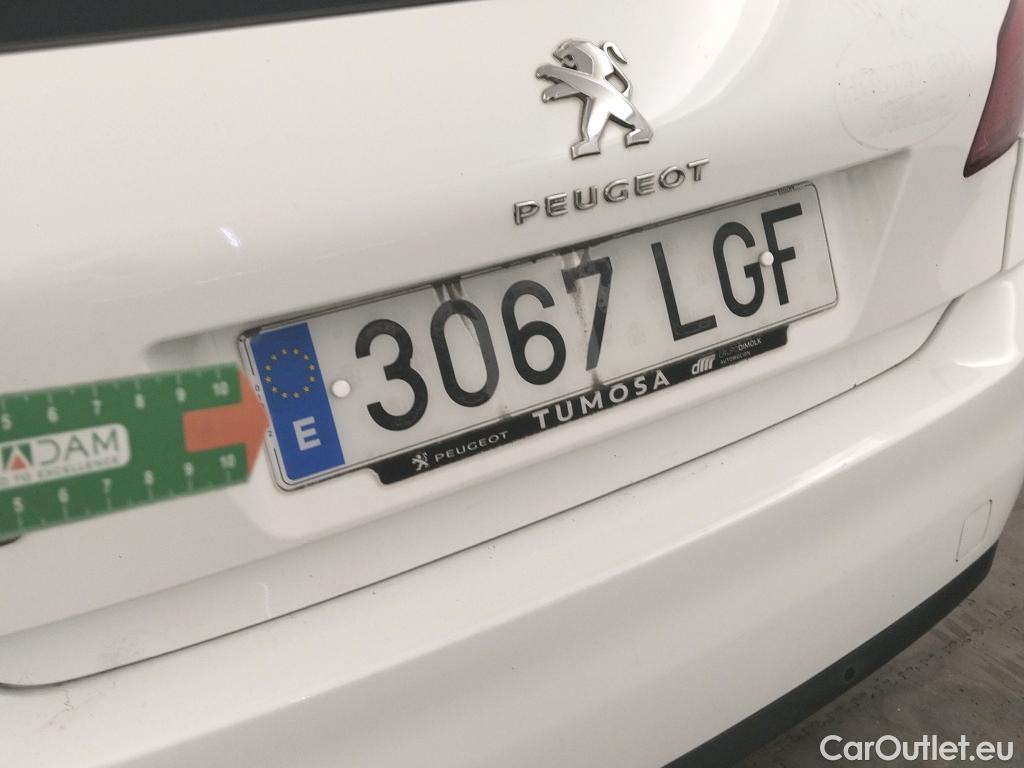  Peugeot  308 PEUGEOT  / 2017 / 5P / berlina con portón 5P Style BlueHDi 100 S&S 6 Vel. MAN #22