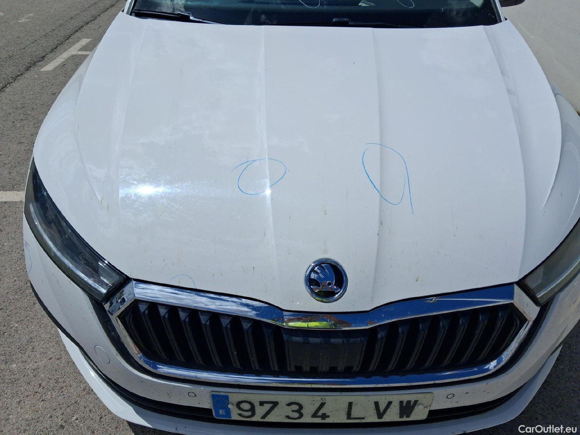  Skoda  Octavia SKODA  / 2020 / 5P / familiar Combi 2.0 TDI 85kW(115CV) Man Ambition #7