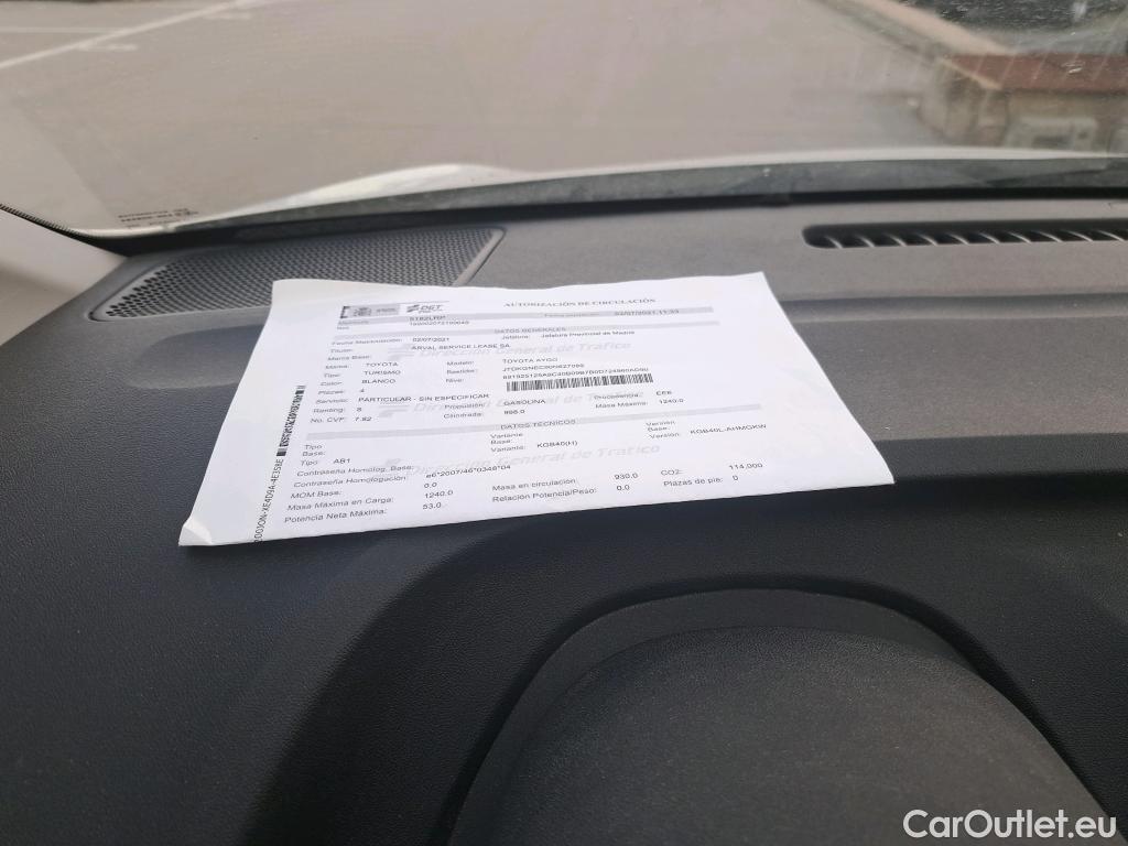  Toyota  Aygo TOYOTA  / 2018 / 5P / minicoche 1.0 70 x-play #20