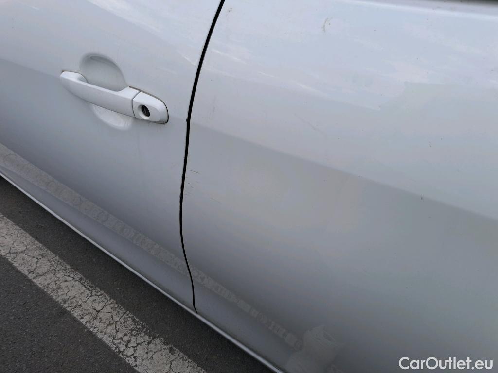  Toyota  Aygo TOYOTA  / 2018 / 5P / minicoche 1.0 70 x-play #27