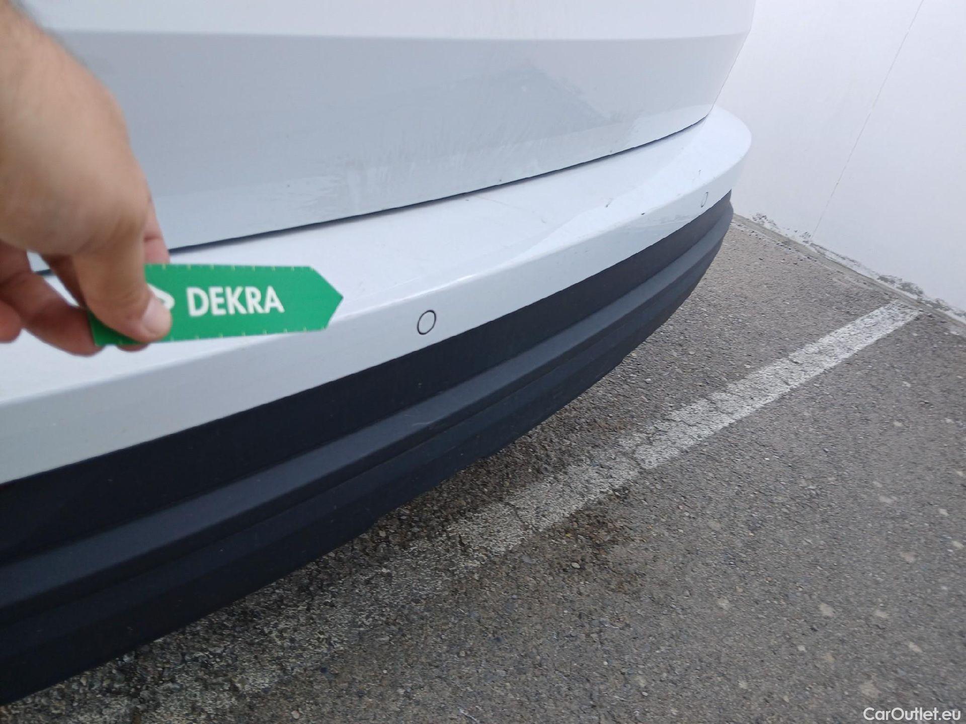  Skoda  Karoq SKODA  / 2021 / 5P / todoterreno 2.0 TDI 85kW (115CV) DSG Ambition #28