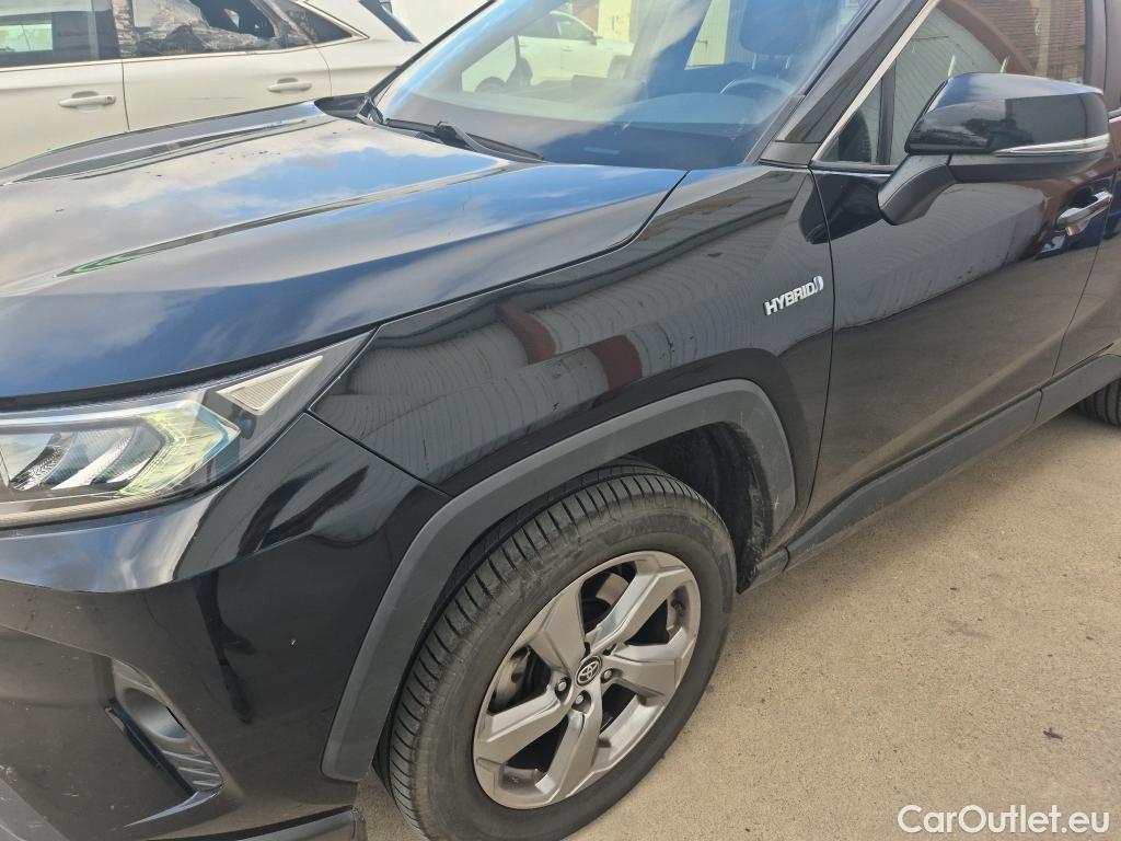  Toyota  RAV4 TOYOTA  / 2018 / 5P / todoterreno 2.5l 220H Advance #25