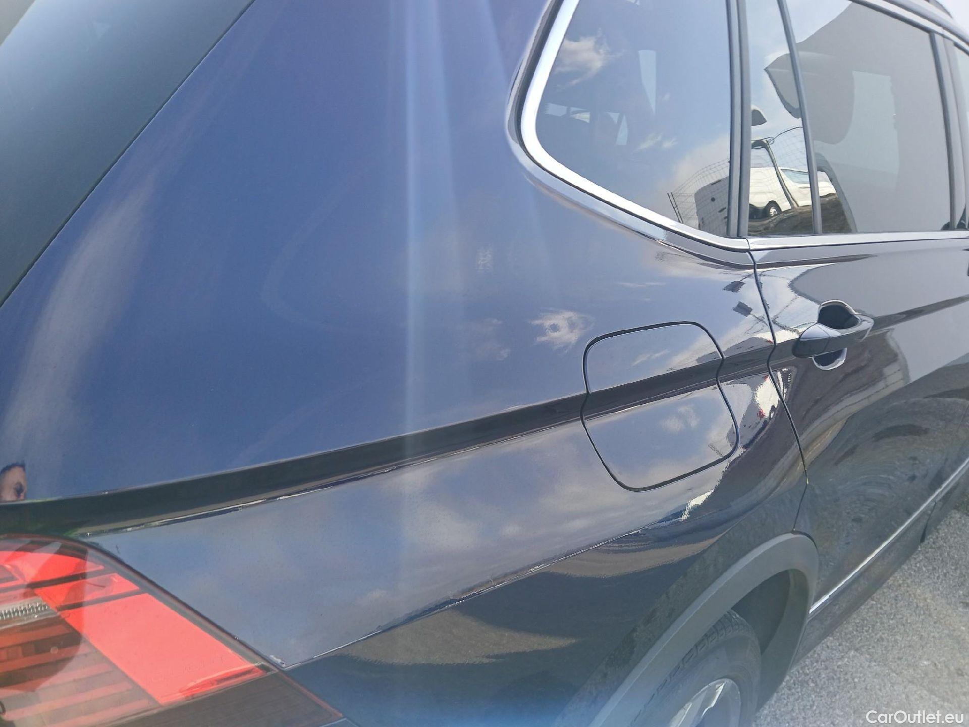  Volkswagen  Tiguan VOLKSWAGEN  Allspace / 2021 / 5P / todoterreno R-Line 2.0 TDI 110kW (150CV) DSG #55
