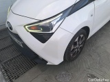  Toyota  Aygo TOYOTA  / 2018 / 5P / minicoche 1.0 70 x-play #16