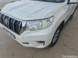  Toyota  Land Cruiser TOYOTA  / 2017 / 5P / todoterreno 2.8 D-4D VX AUTO #16