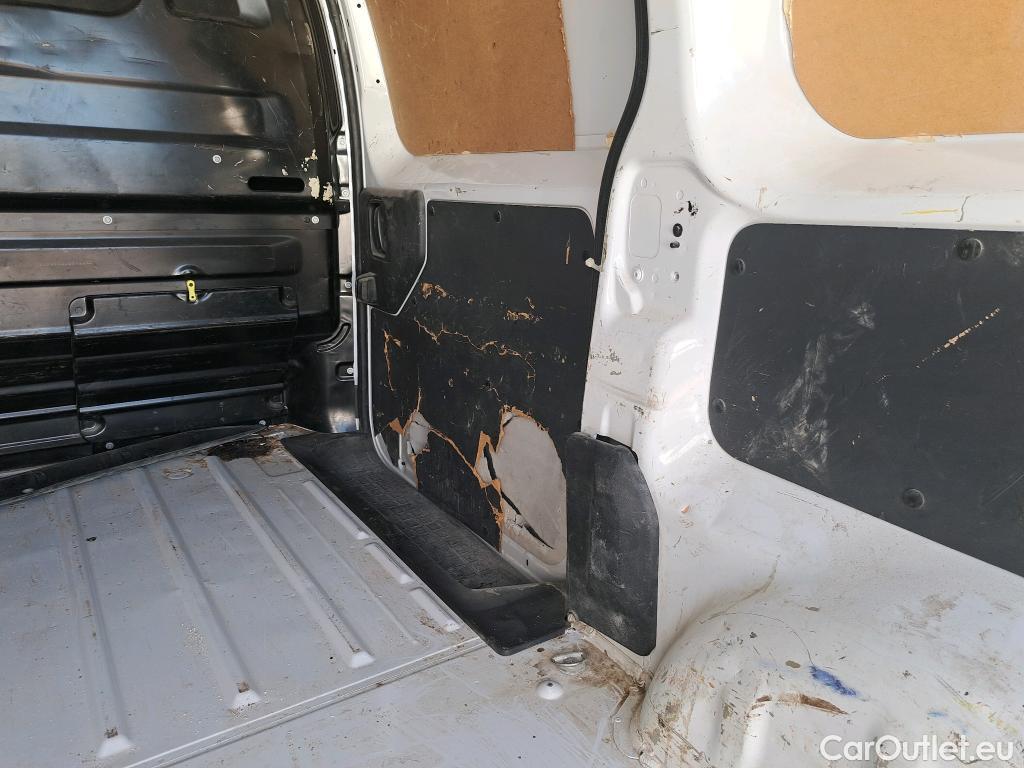  Opel  Vivaro OPEL  / 2019 / 4P / furgón 1.5 Diésel 88kW (120CV) M Std Select #41