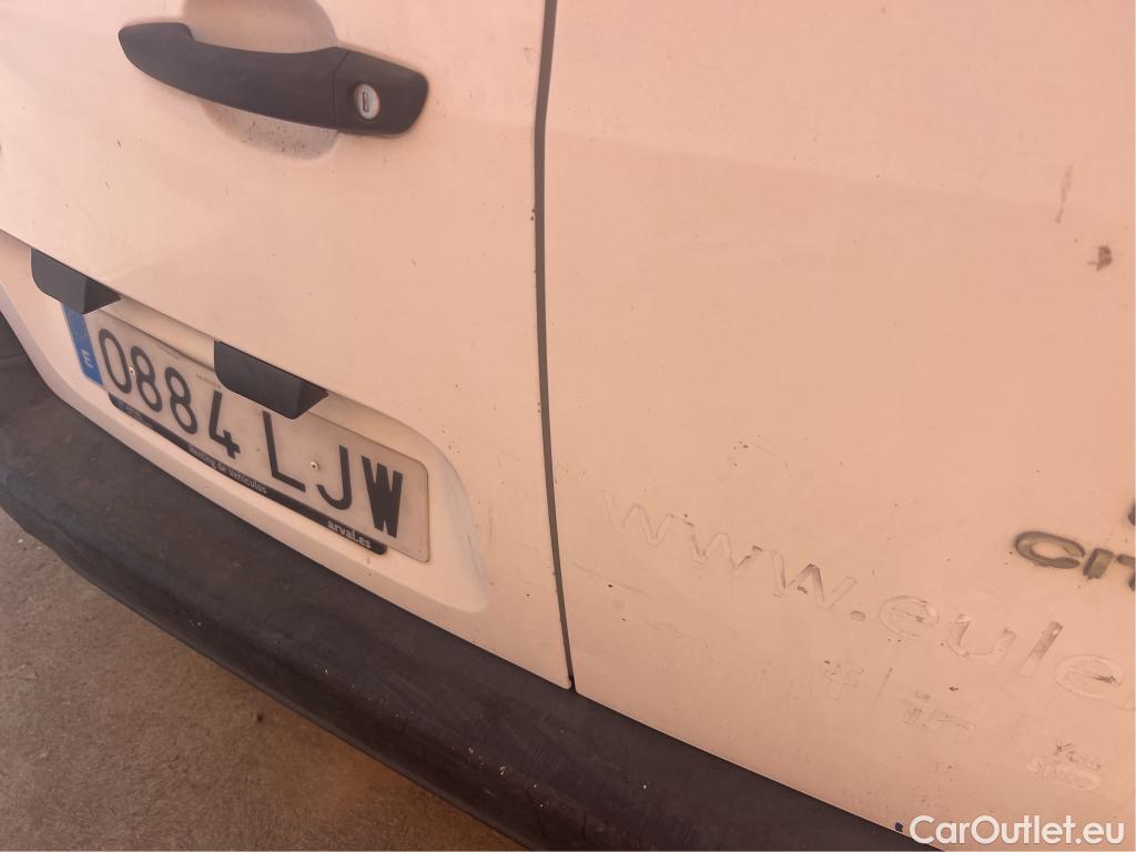  Citroen  Berlingo CITROEN  / 2018 / 3P / furgón derivado de turismo Talla M BlueHDi 100 CONTROL #10
