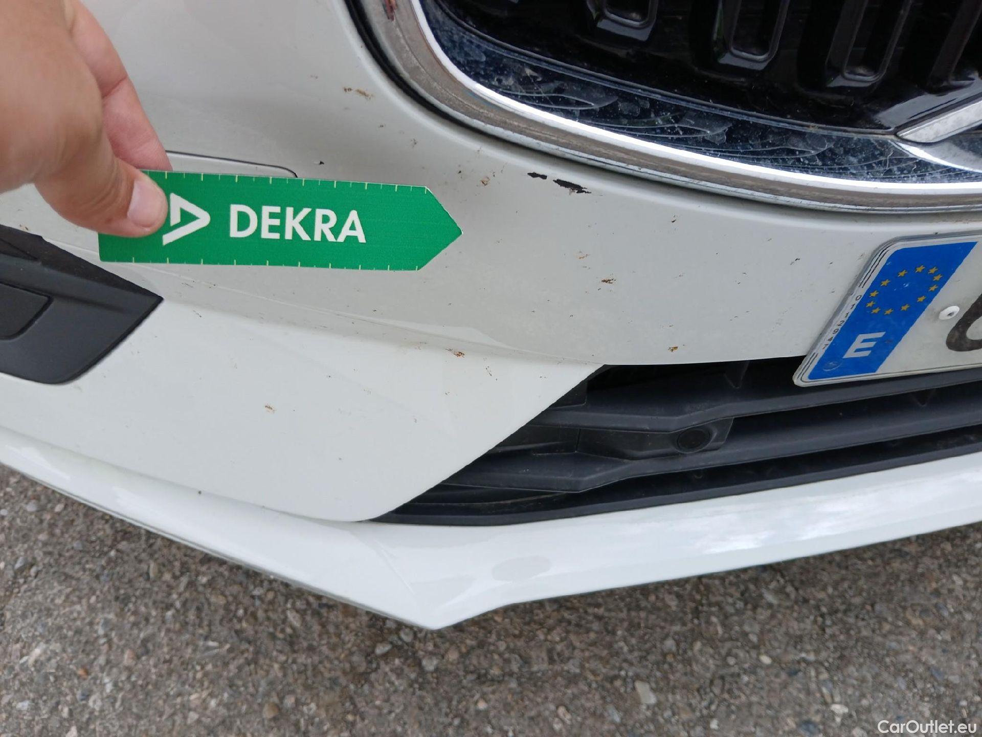 Volvo  XC60 VOLVO  / 2017 / 5P / todoterreno 2.0 B4 D Momentum Auto #8