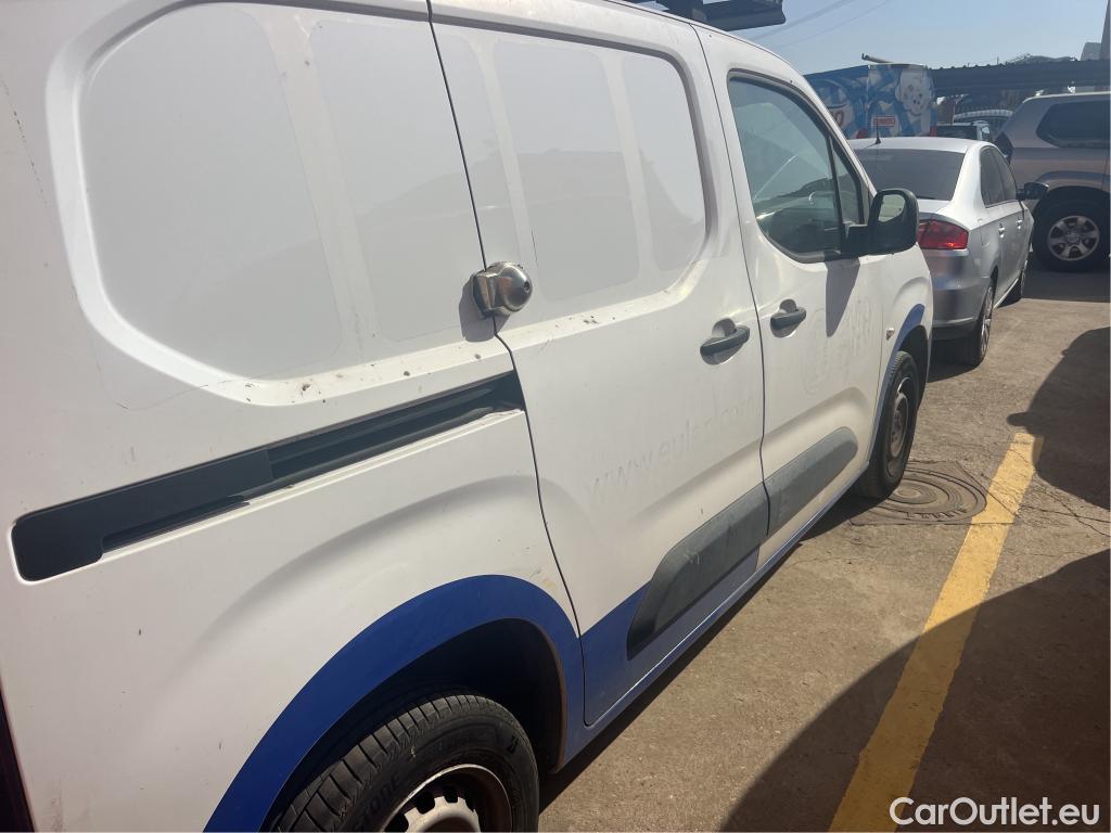  Citroen  Berlingo CITROEN  / 2018 / 3P / furgón derivado de turismo Talla M BlueHDi 100 CONTROL #4