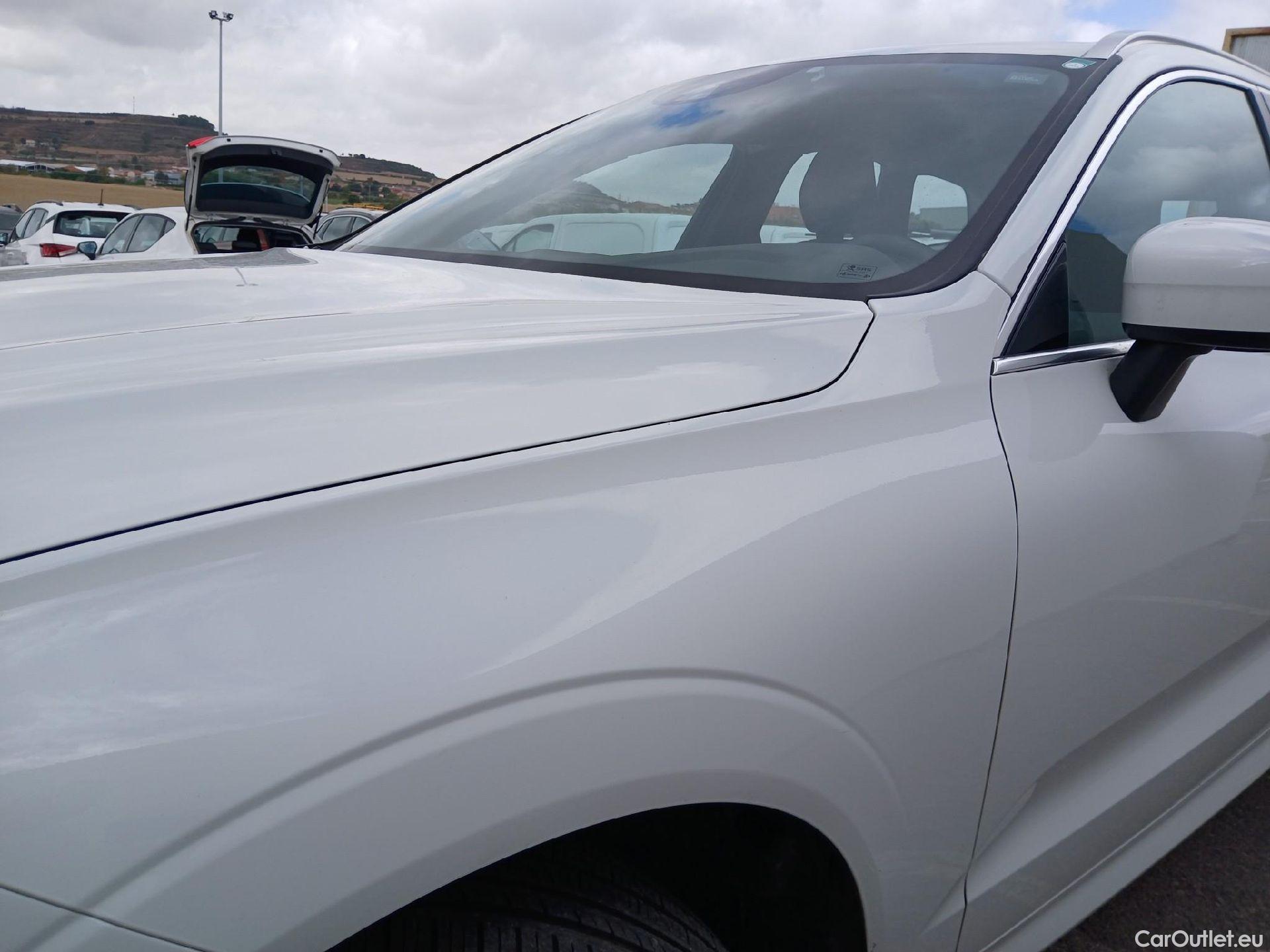  Volvo  XC60 VOLVO  / 2017 / 5P / todoterreno 2.0 B4 D Momentum Auto #10