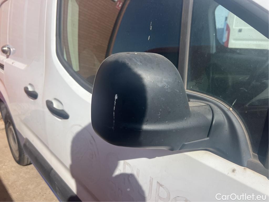  Citroen  Berlingo CITROEN  / 2018 / 3P / furgón derivado de turismo Talla M BlueHDi 100 CONTROL #23