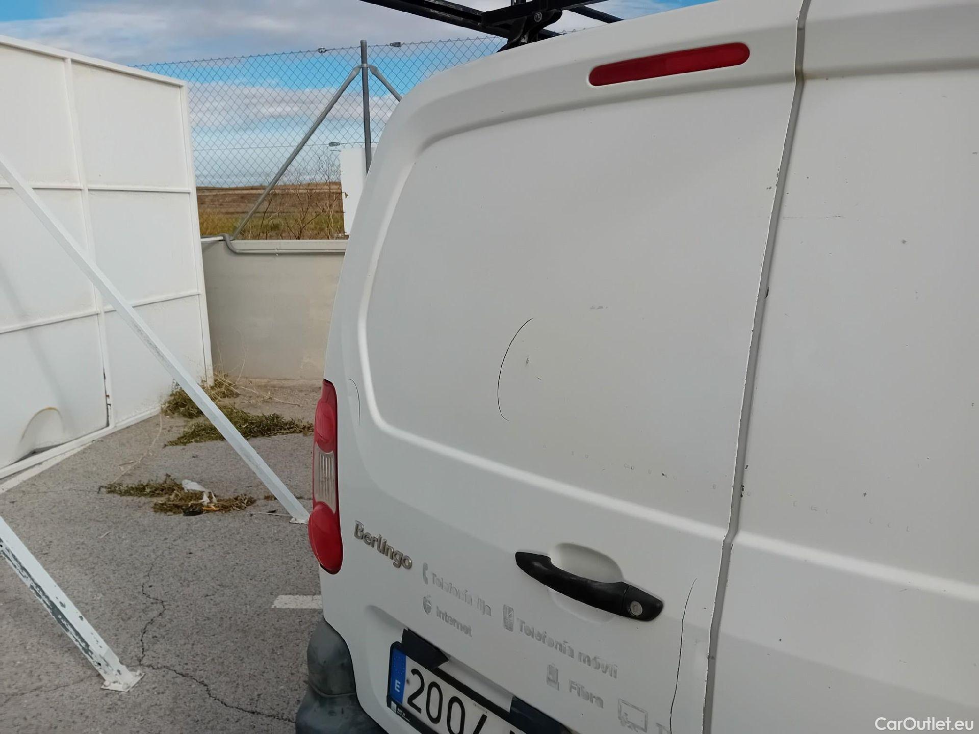  Citroen  Berlingo CITROEN  / 2015 / 3P / furgón derivado de turismo BlueHDi 74KW (100CV) #24