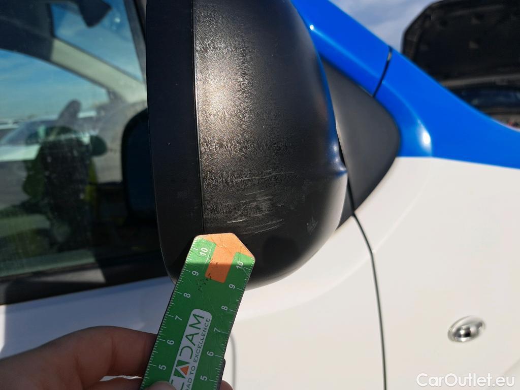  Opel  Vivaro OPEL  / 2019 / 4P / furgón 1.5 Diésel 88kW (120CV) M Std Select #51