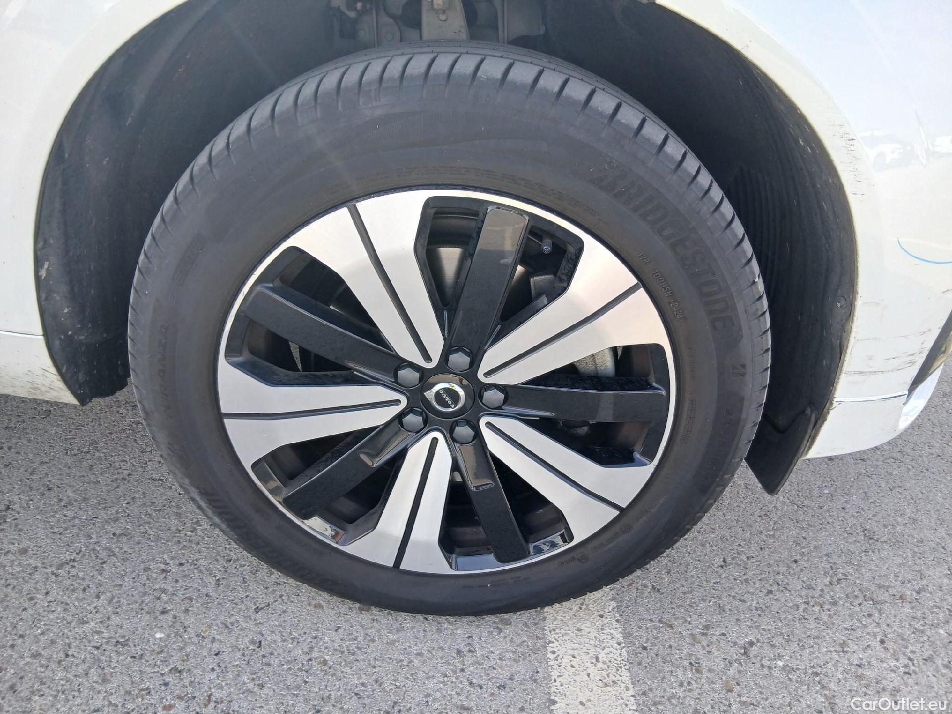  Volvo  XC60 VOLVO  2.0 T6 AWD Recharge Plus Dark Auto #57