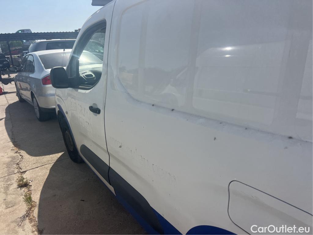  Citroen  Berlingo CITROEN  / 2018 / 3P / furgón derivado de turismo Talla M BlueHDi 100 CONTROL #6