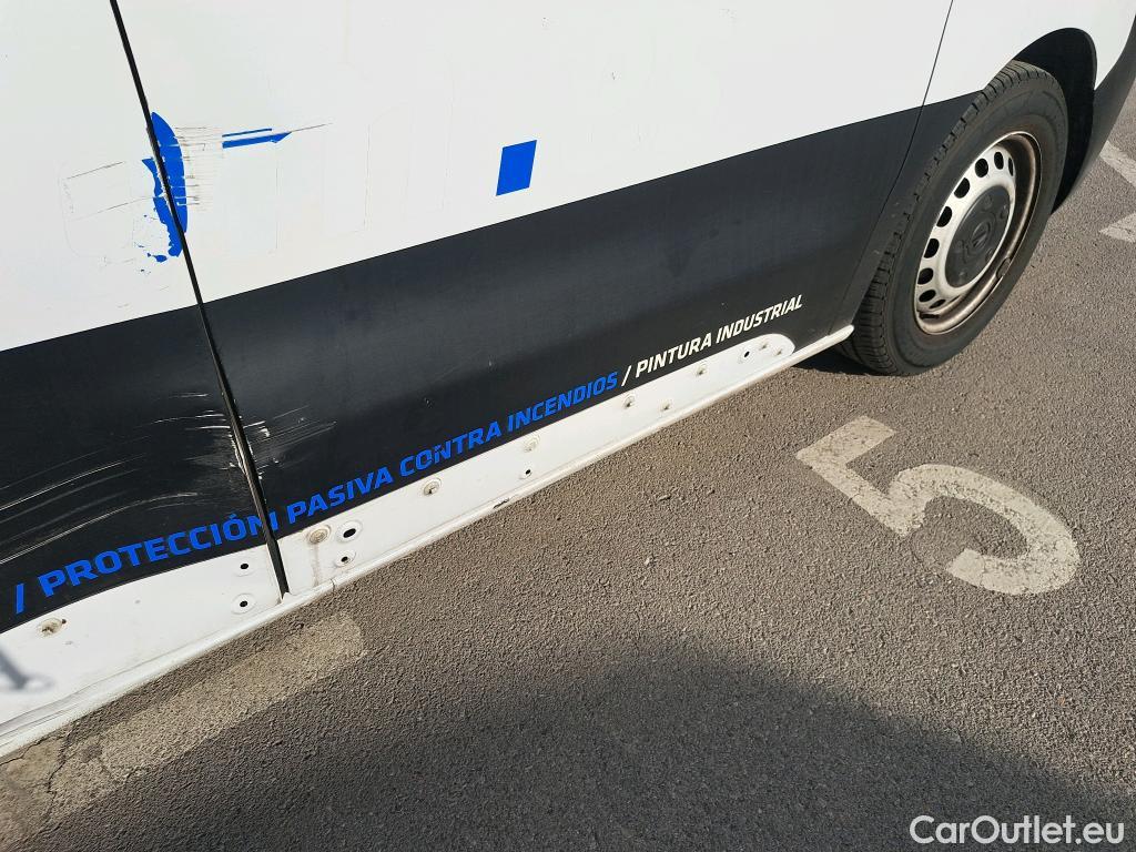  Opel  Vivaro OPEL  / 2019 / 4P / furgón 1.5 Diésel 88kW (120CV) M Std Select #35