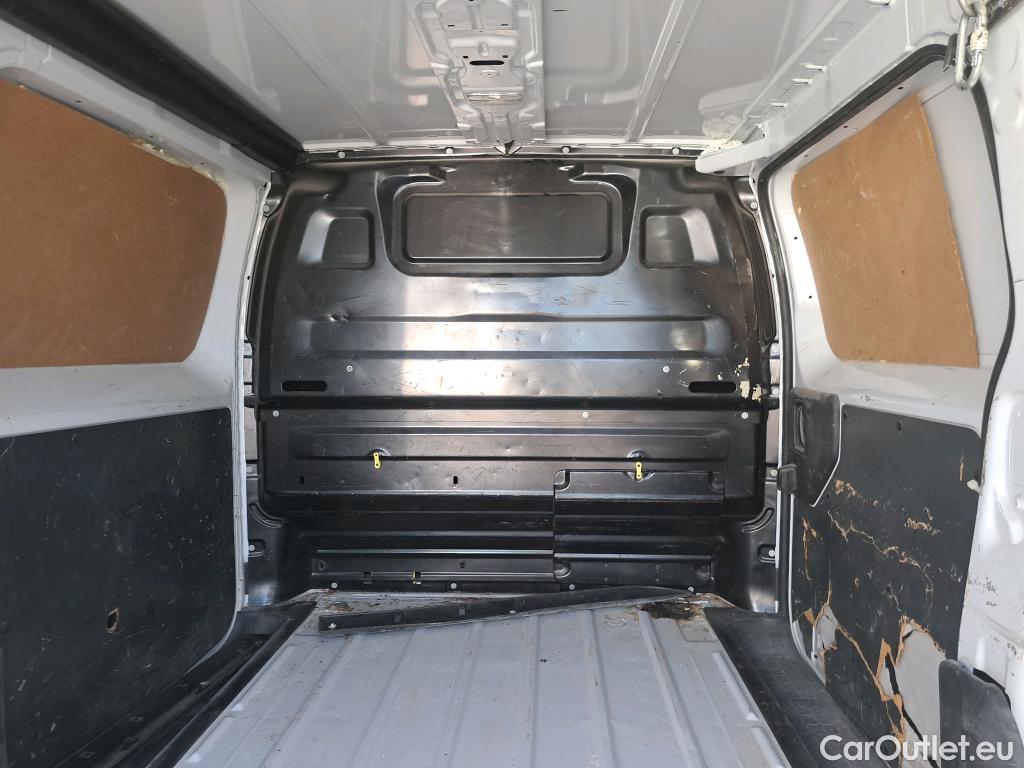  Opel  Vivaro OPEL  / 2019 / 4P / furgón 1.5 Diésel 88kW (120CV) M Std Select #16