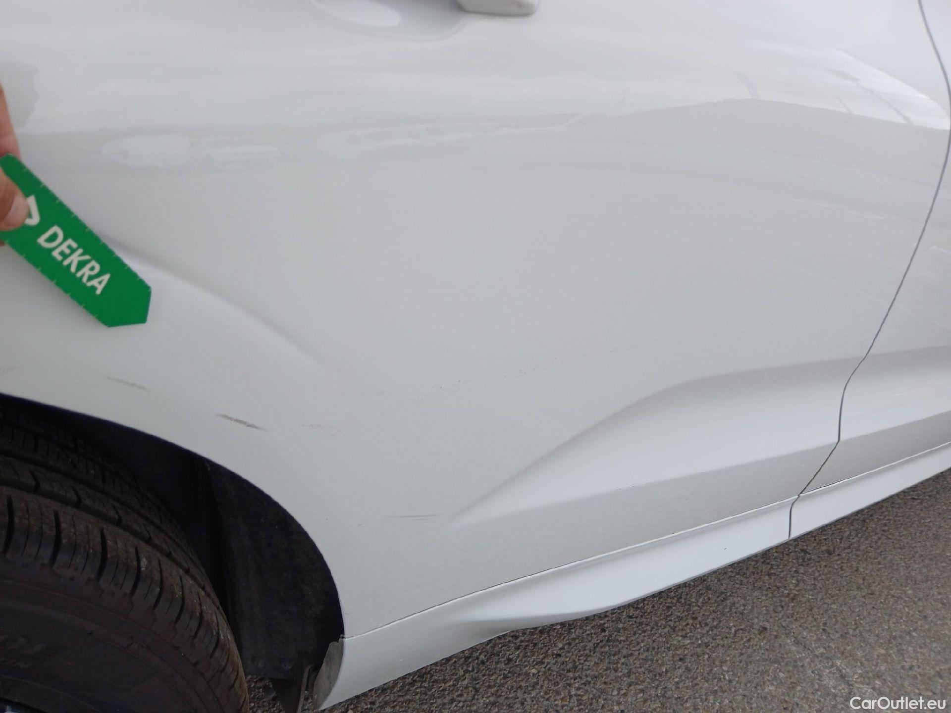  Volvo  XC60 VOLVO  / 2017 / 5P / todoterreno 2.0 B4 D Momentum Auto #31
