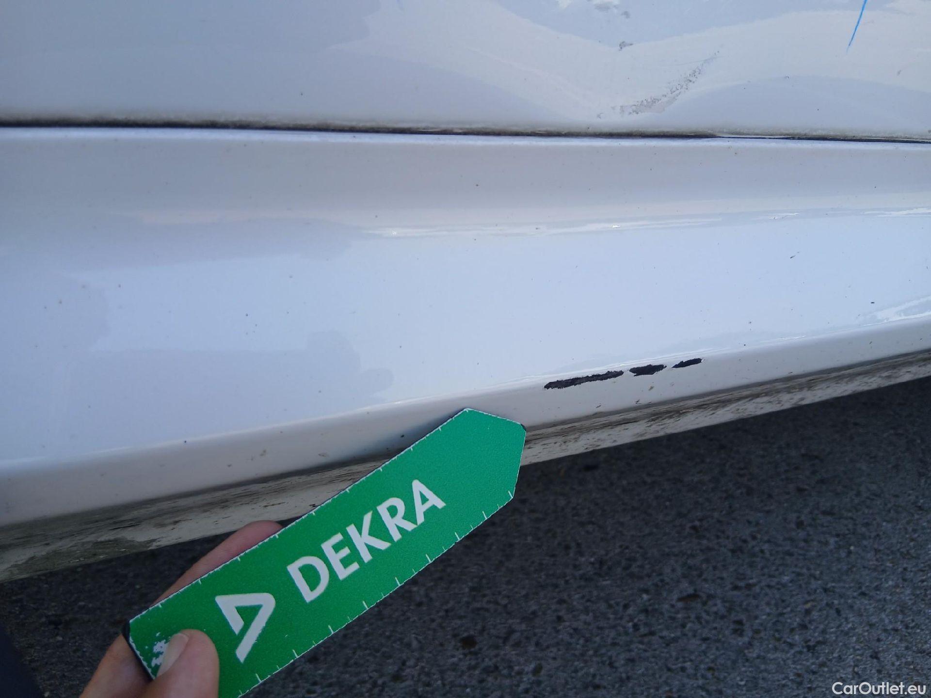  Volvo  XC60 VOLVO  2.0 T6 AWD Recharge Plus Dark Auto #51