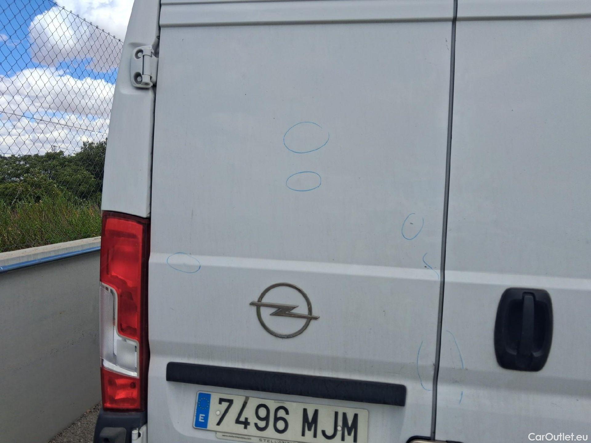  Opel  Movano OPEL  / 2021 / 4P / furgón Base L2H2 3.5T 2.2 BHDi 103kW #20