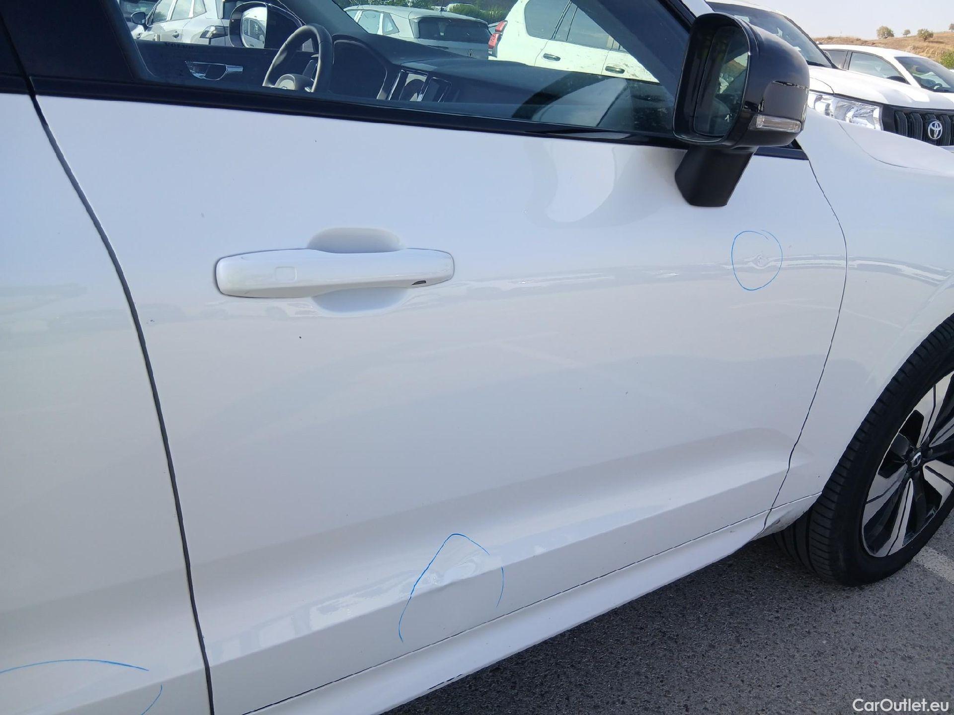  Volvo  XC60 VOLVO  2.0 T6 AWD Recharge Plus Dark Auto #48