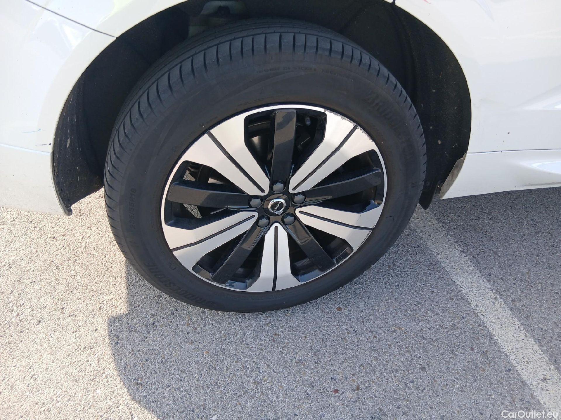 Volvo  XC60 VOLVO  2.0 T6 AWD Recharge Plus Dark Auto #43
