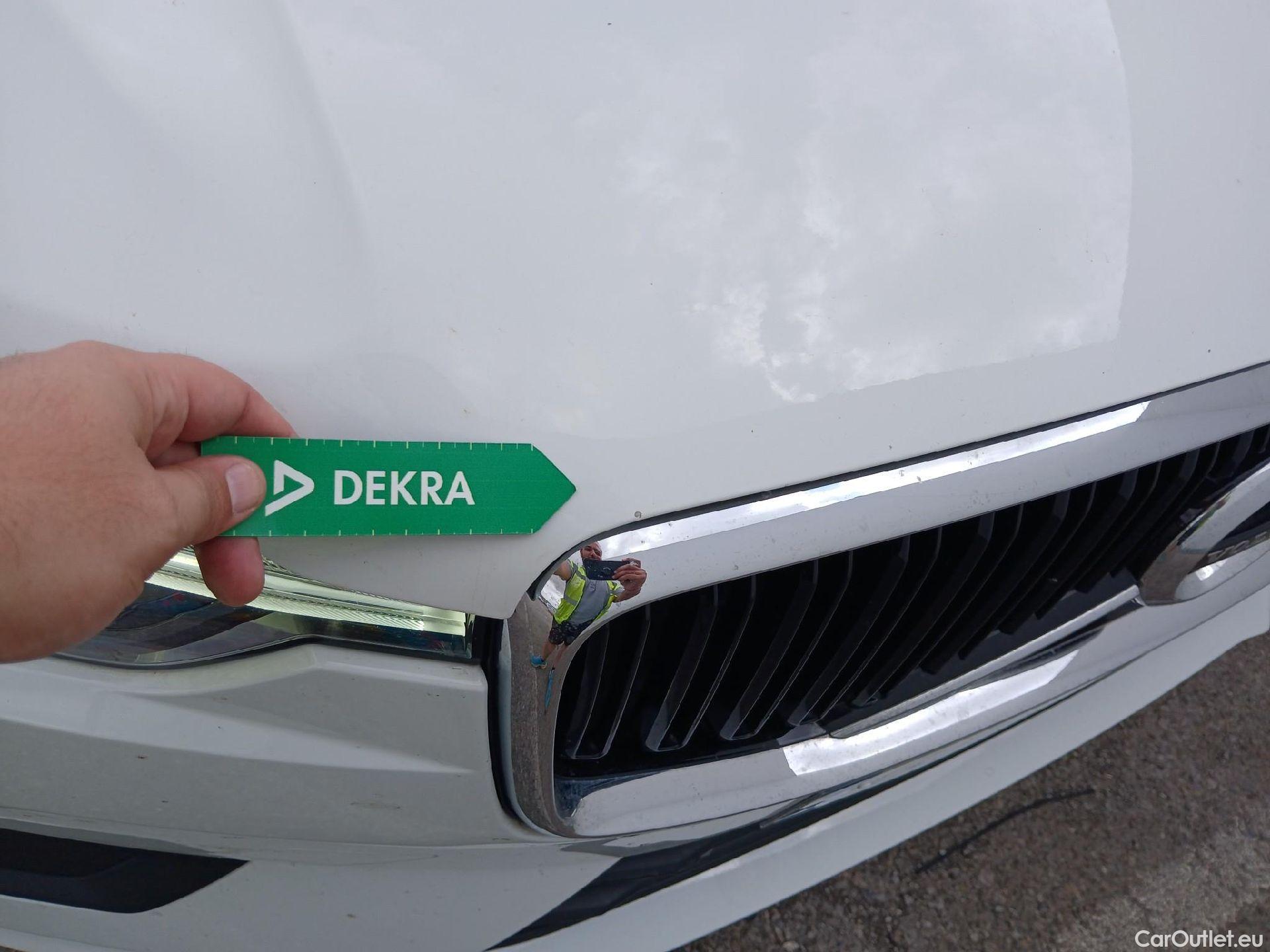  Volvo  XC60 VOLVO  / 2017 / 5P / todoterreno 2.0 B4 D Momentum Auto #5