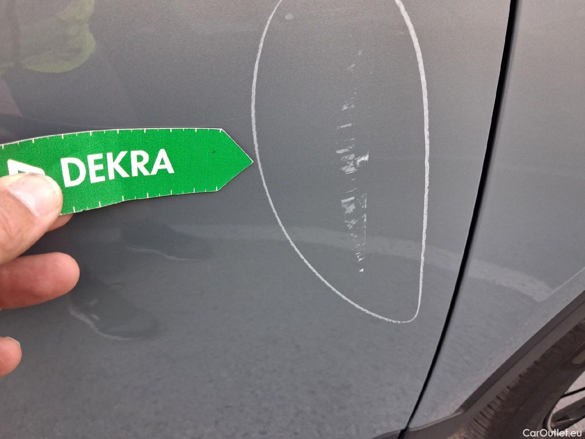  Volvo  XC 40 VOLVO XC40 / 2021 / 5P / todoterreno 1.5 T5 Recharge PHEV Plus Dark Auto #38