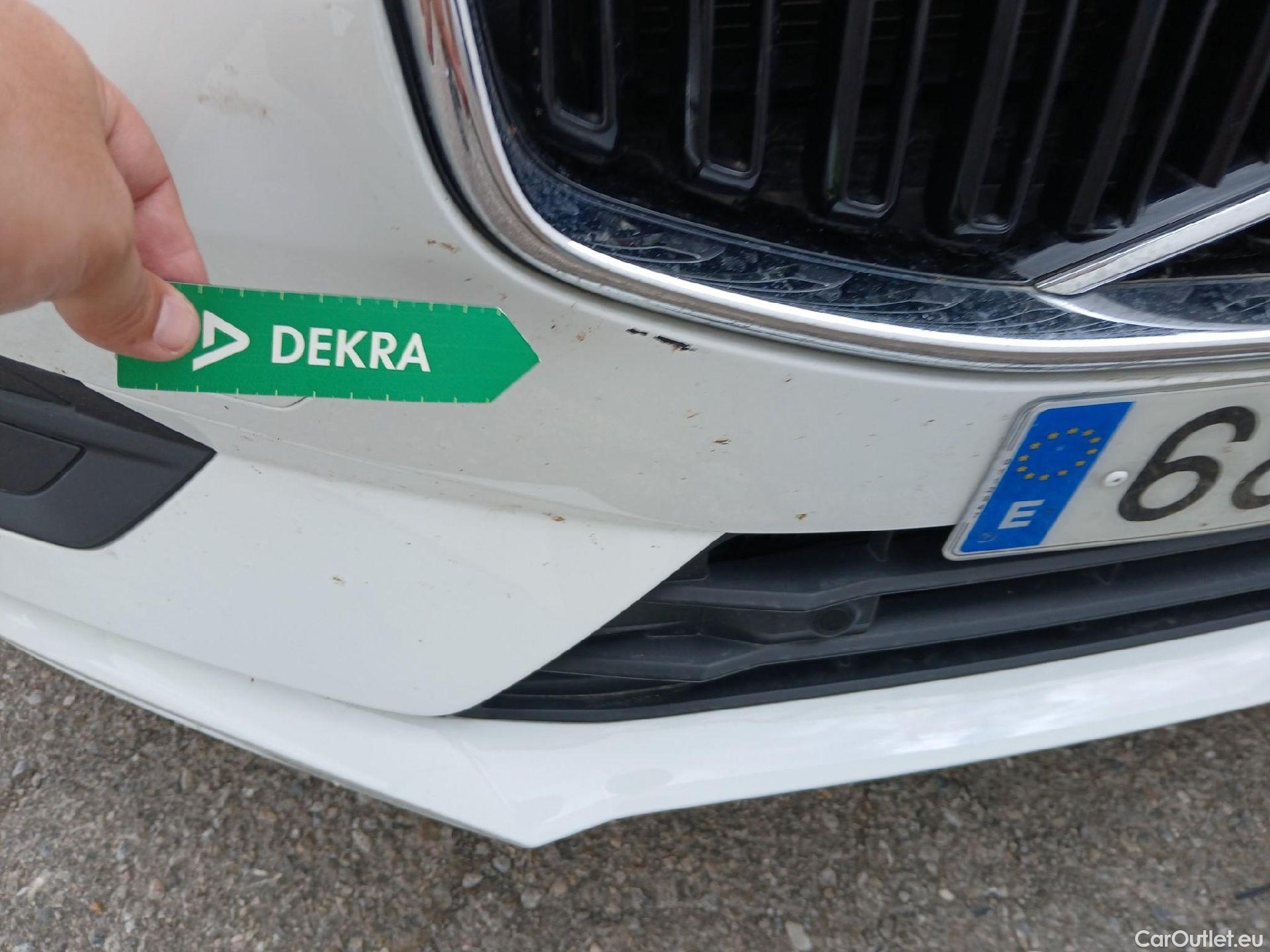  Volvo  XC60 VOLVO  / 2017 / 5P / todoterreno 2.0 B4 D Momentum Auto #7