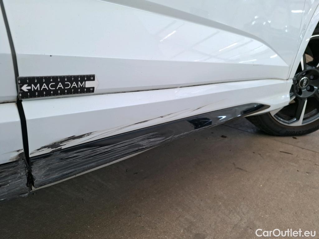  Audi  Q3 Audi  Sportback 5p SUV 2.0 35 TDI 150 S TRONIC S LINE #25