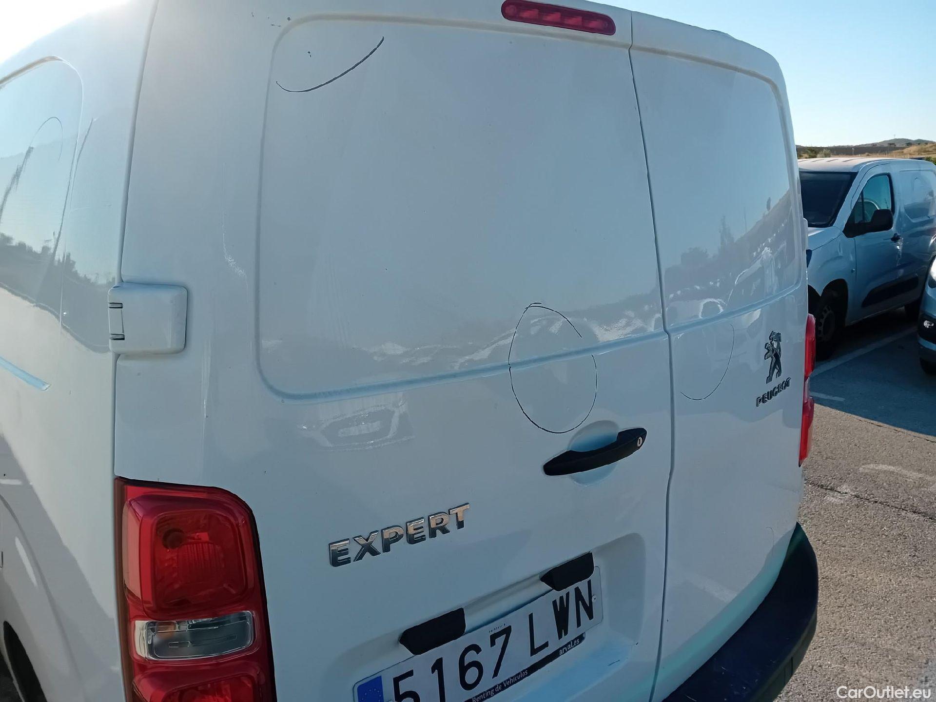  Peugeot  Expert PEUGEOT  / 2016 / 4P / furgón Furgón Premium 1.5 BlueHDi 100 Standard (AC) #27