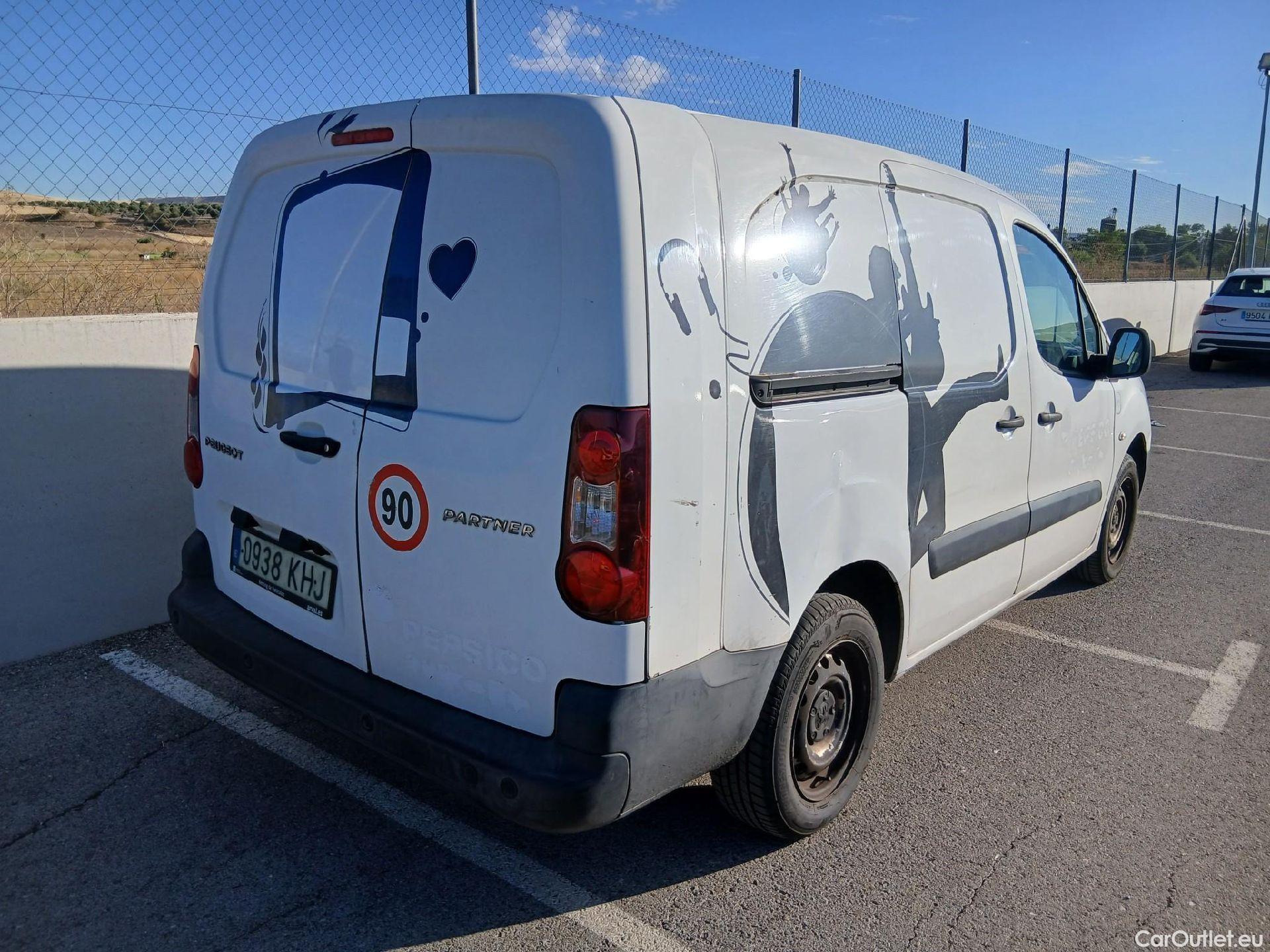  Peugeot  Partner PEUGEOT  VU 4p 2G furgón derivado de Furgón Confort PackL2 BlueHDi 73KW (100) #22
