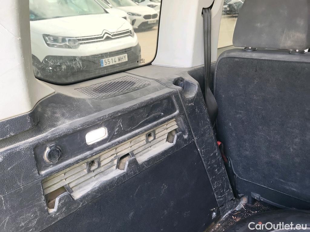  Volkswagen  Caddy VOLKSWAGEN  Kombi 2.0 TDI 75kW (102CV) (CX) #1