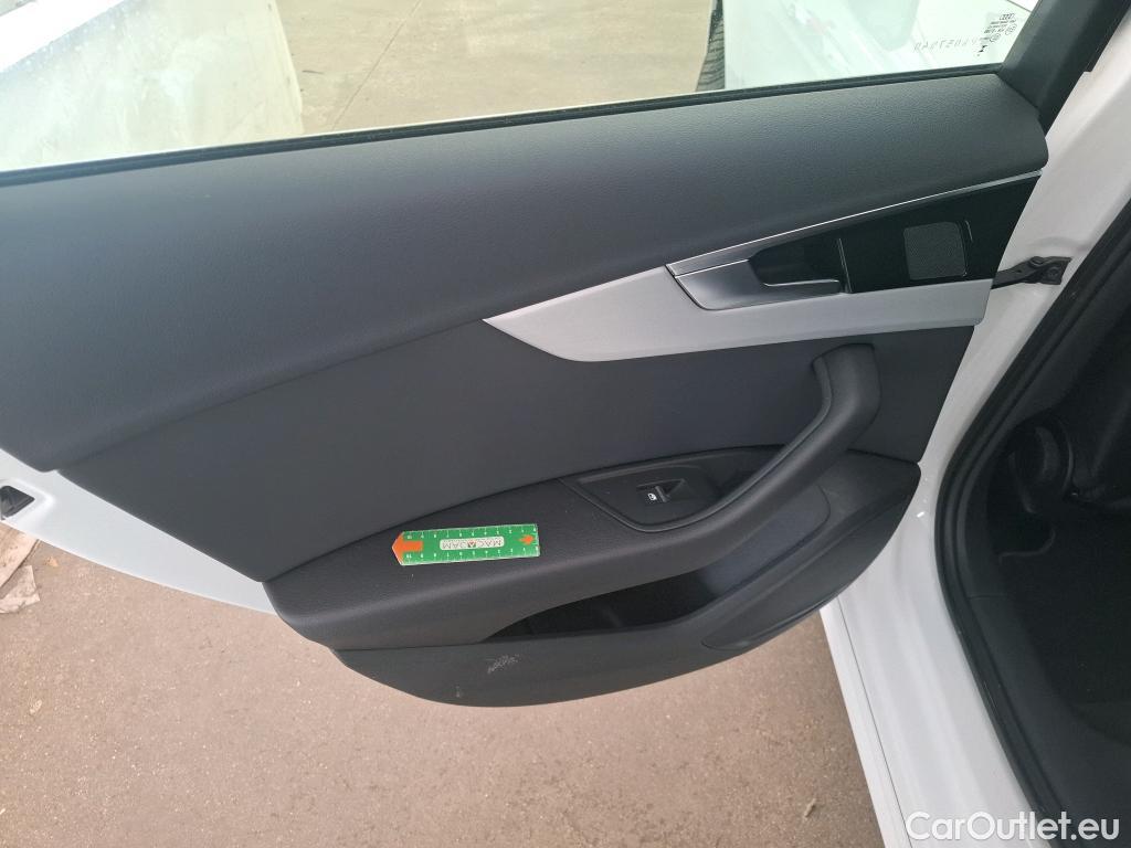 Audi  A4 AUDI  Avant / 2019 / 5P / Break 35 TFSI 150 S tronic S line #1
