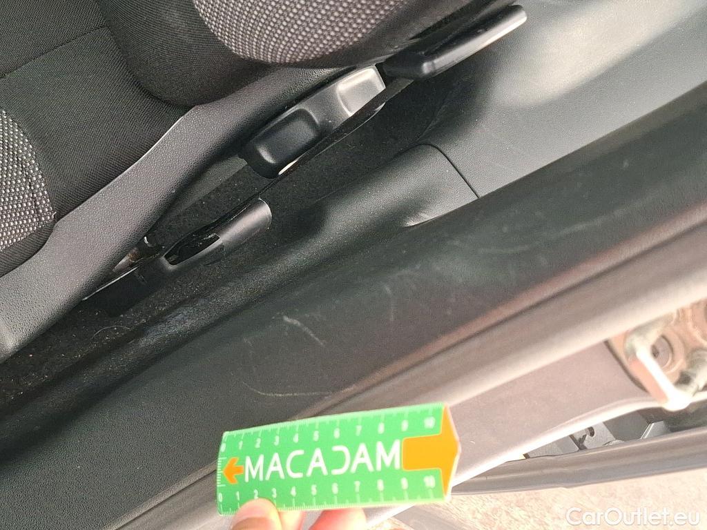  Citroen  C3  Feel Business 1.5 BlueHDI 100CV BVM6 E6dT #17