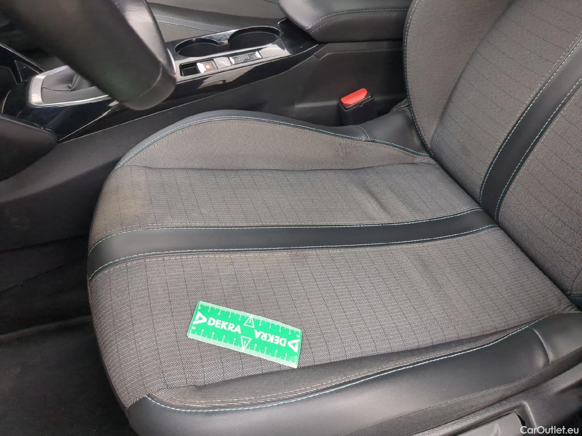  Peugeot  2008  Allure Pack 1.5 HDi 110CV BVM6 E6d #10