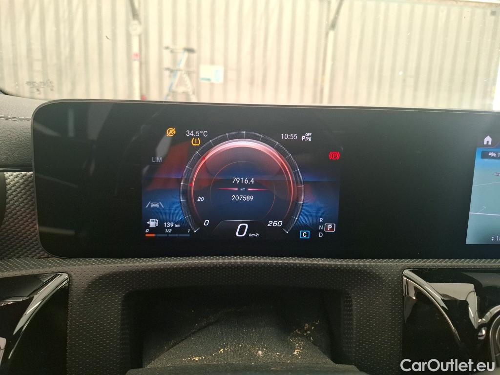  Mercedes  CLA-Klasse MERCEDES-BENZ CLA Coupe / 2019 / 4P / Coupé CLA 180 d Business Line BA7 #50