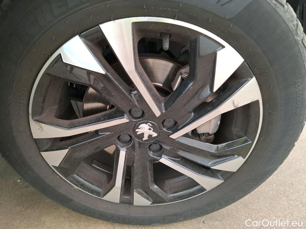  Peugeot  2008  Allure 1.5 HDi 130CV BVA8 E6d #2