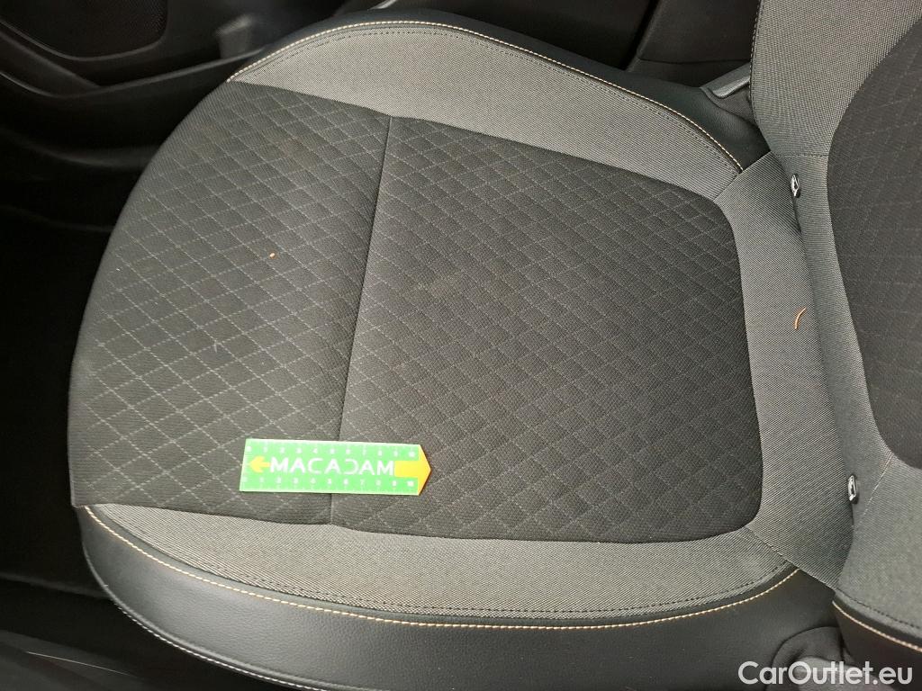  Opel   Grandland X Grandland X Elegance Business 1.5 130CV BVA8 E6d #7